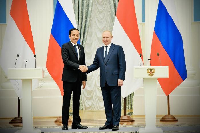 Jokowi: Proposal Prabowo boleh karena bukan perundingan antarnegara ... RI-Rusia Tandatangani MoU Strategis, Prabowo dan Putin Hadir