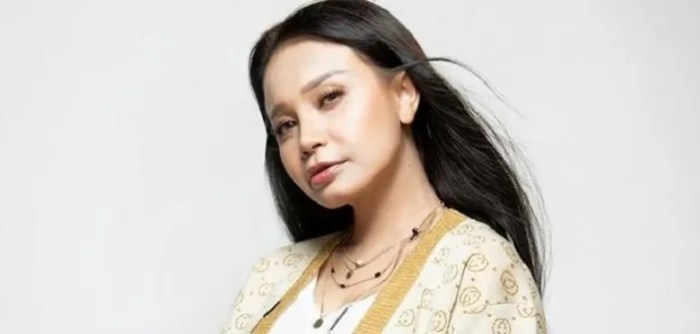 Profil Biodata Rossa, Sosok Penyanyi Cantik, Dituding jadi Selingkuhan ... Profil Amanda Lucson: Aktris Cantik Dituding Selingkuhan Penyanyi